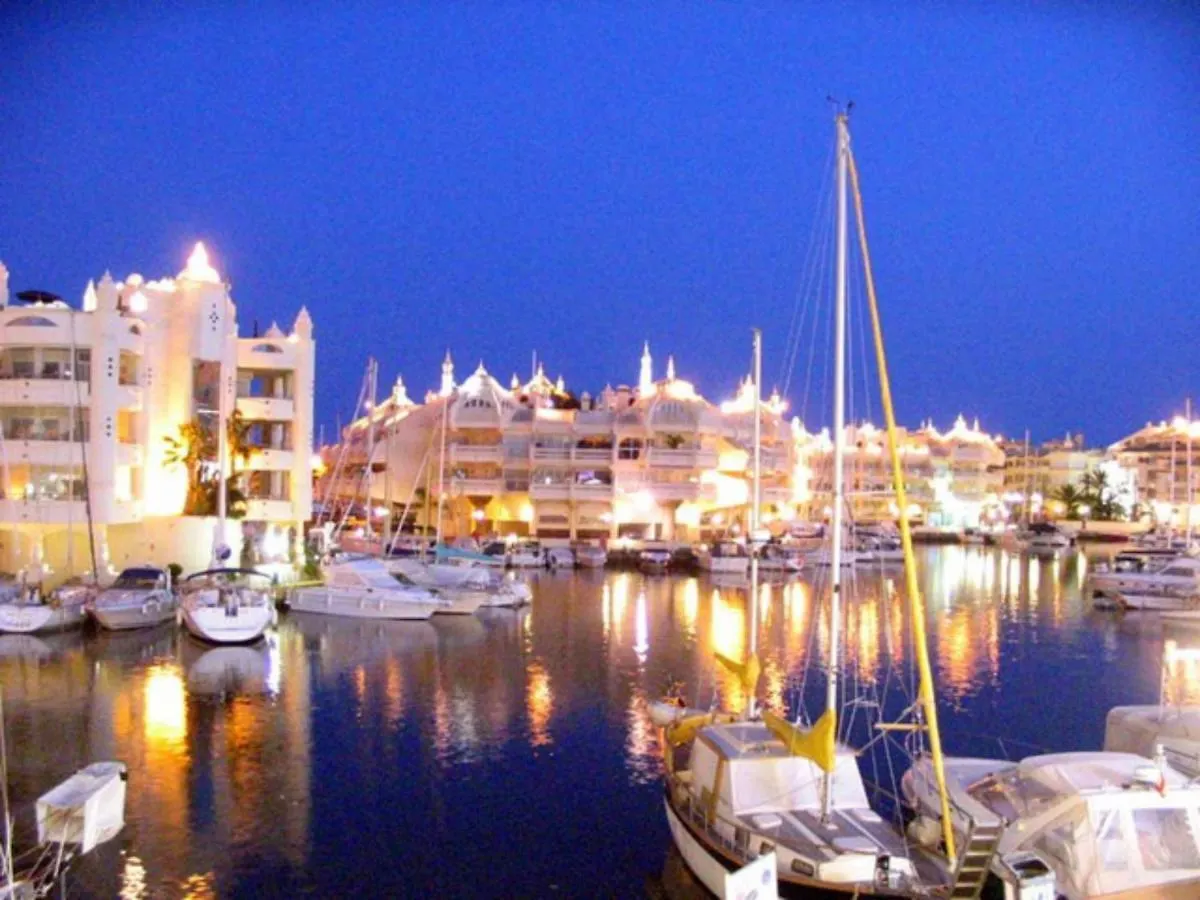 Estudio Benalmadena Edificio Jupiter Apartment 0*,  Spain